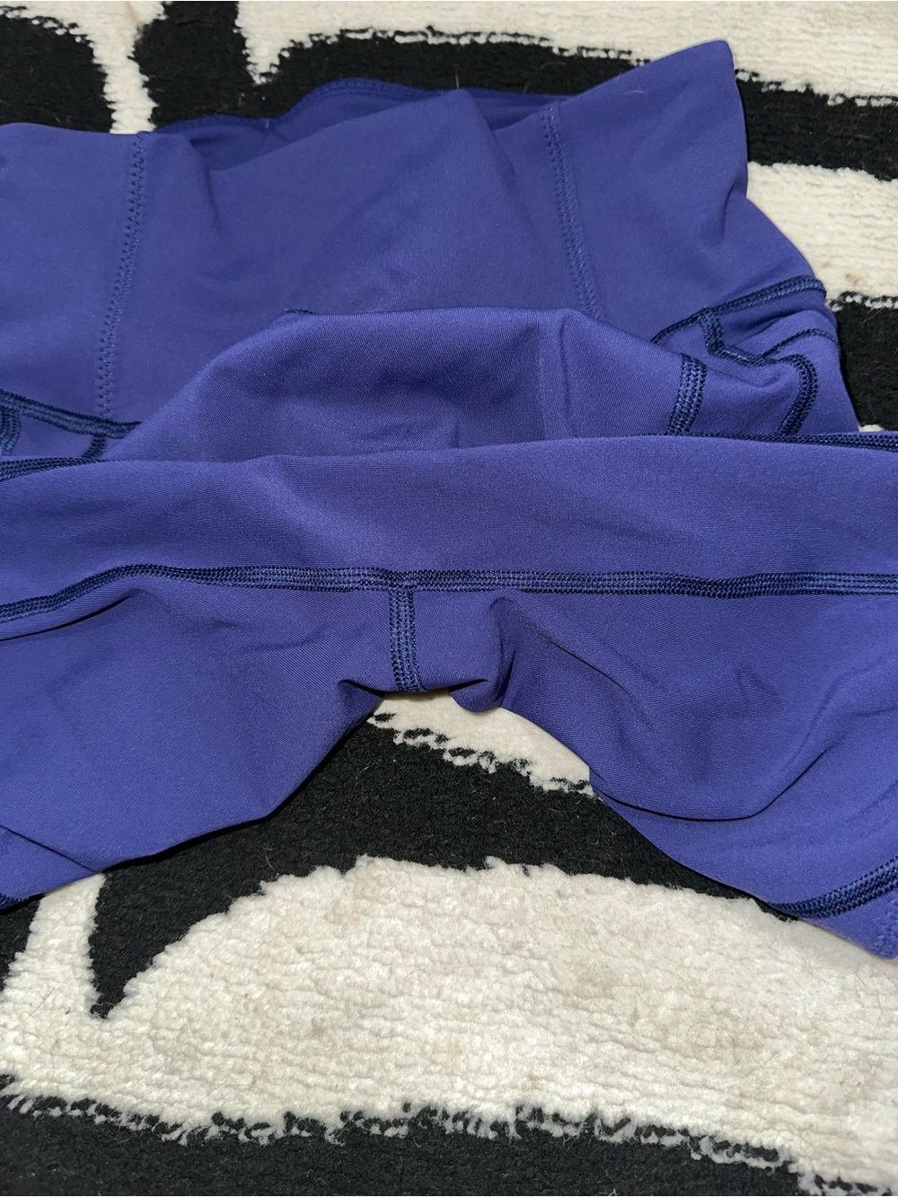 Lululemon All the right places Purple leggings size 4 23” - Picture 6 of 7